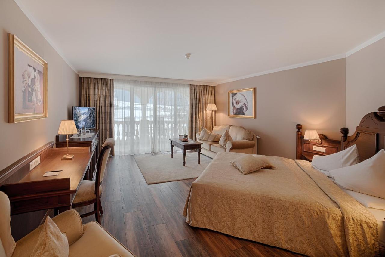 Majestic - Unique Spa Resort Bruneck Exteriör bild